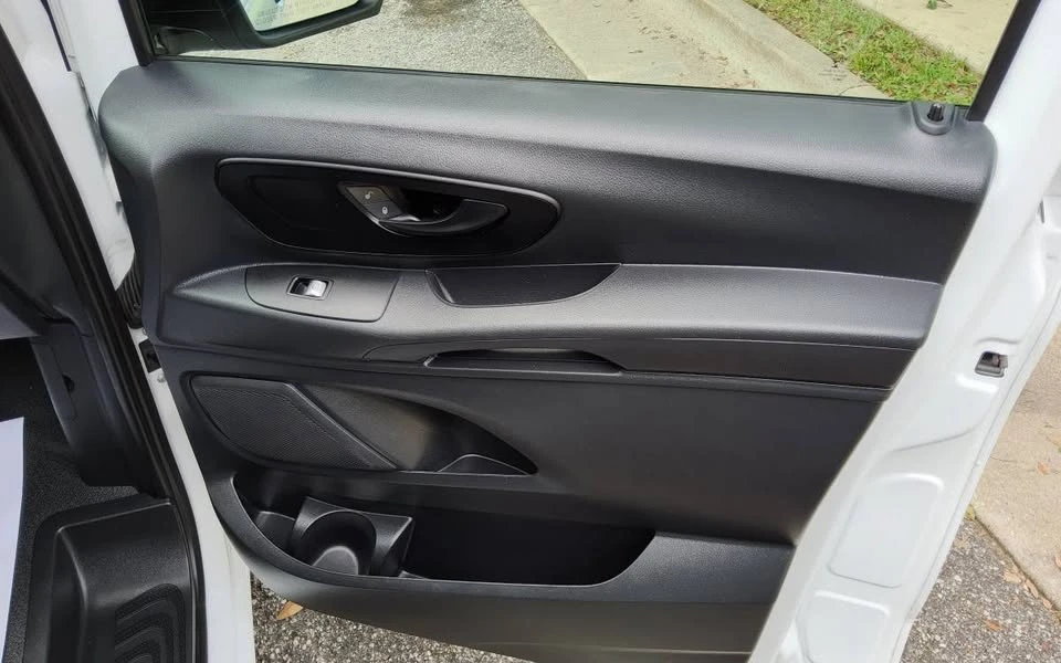 2018 Mercedes-Benz Sprinter - Image 11 of 13