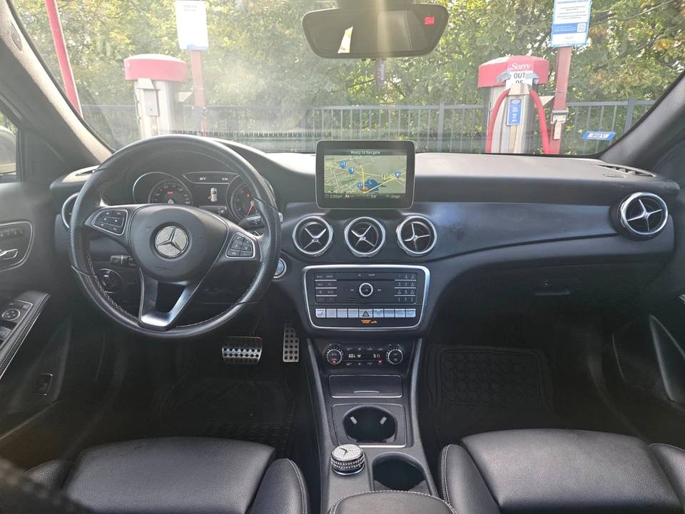 2018 Mercedes-Benz - Image 13 of 16