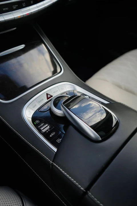 2018 Mercedes-Benz W222 S-Class - Image 12 of 18