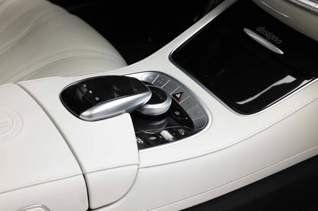 2018 Mercedes-Benz SLS AMG - Image 26 of 31