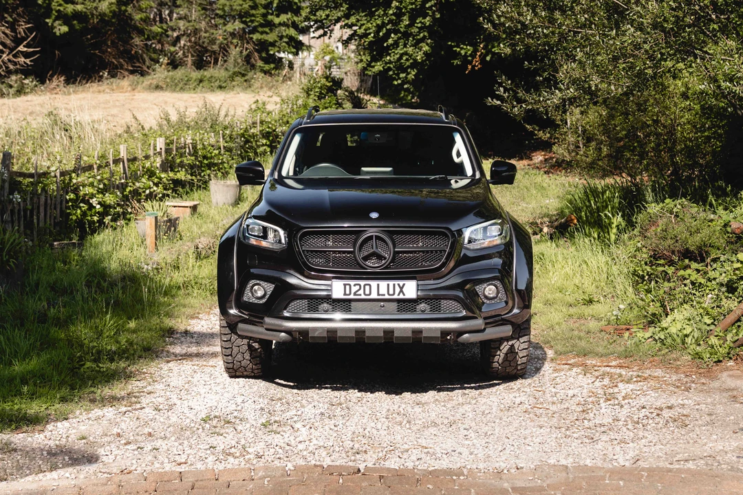 2018 Mercedes-Benz - Image 2 of 31