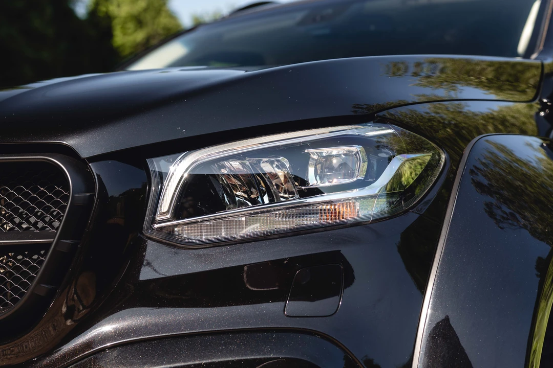 2018 Mercedes-Benz - Image 13 of 31