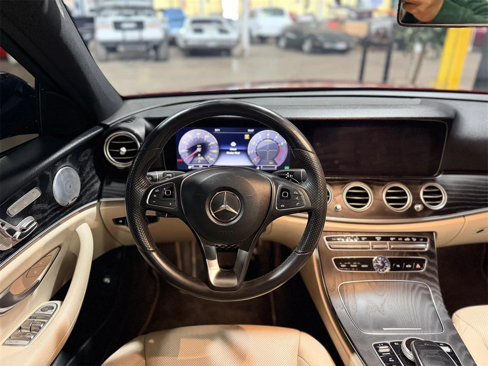 2018 Mercedes-Benz W213 E-Class - Image 15 of 17
