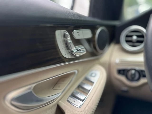 2018 Mercedes-Benz W205 C-Class - Image 12 of 17