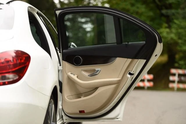 2018 Mercedes-Benz W205 C-Class - Image 2 of 17