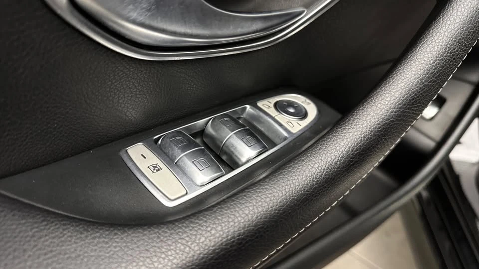 2018 Mercedes-Benz W213 E-Class - Image 12 of 20