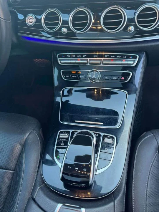 2018 Mercedes-Benz W213 E-Class - Image 17 of 19