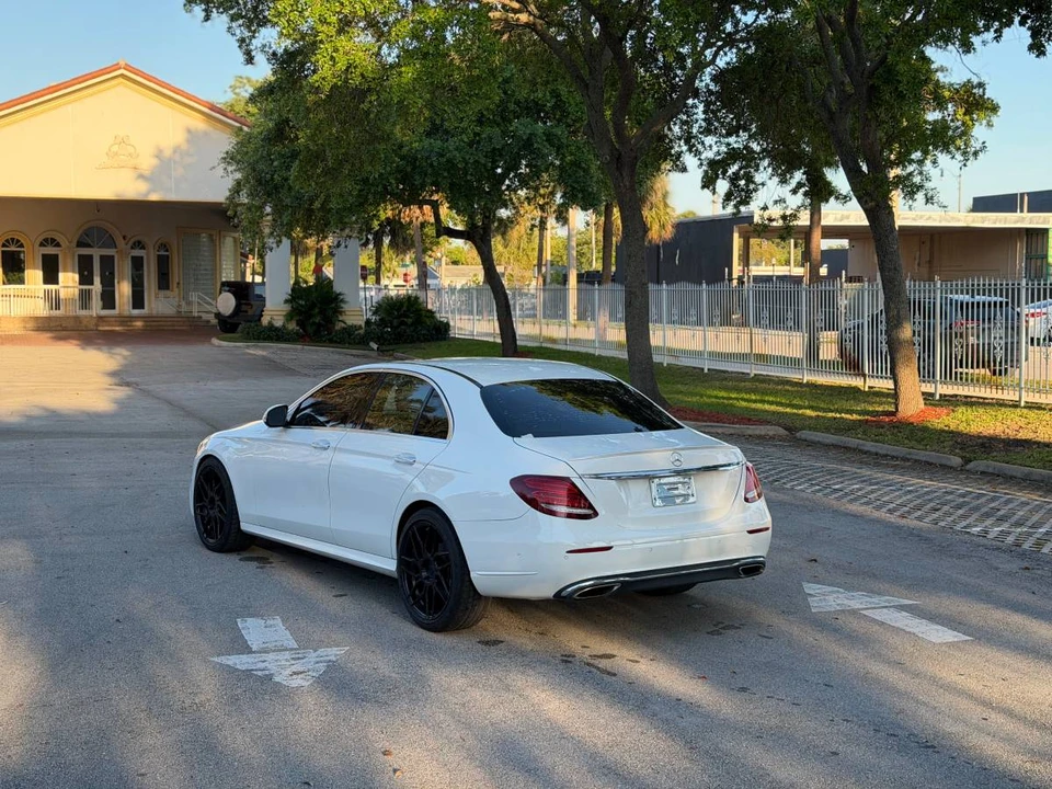 2018 Mercedes-Benz W213 E-Class - Image 12 of 15