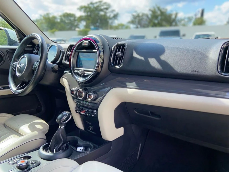 2018 Mini Mini 3rd Gen - Image 17 of 31