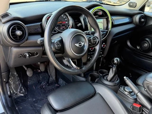 2018 Mini Mini Cooper S 3rd Gen - Image 27 of 30