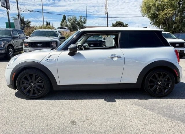 2018 Mini Mini Cooper S 3rd Gen - Image 5 of 30