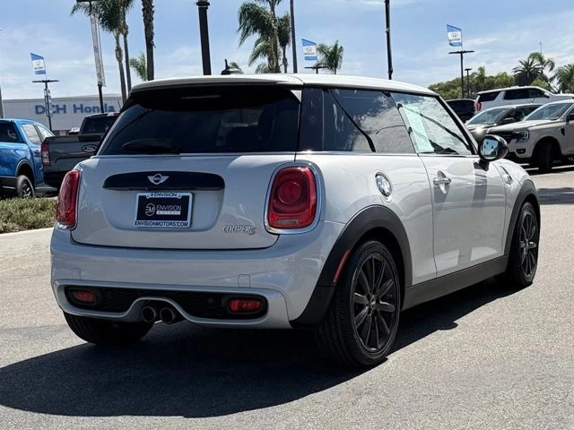 2018 Mini Mini Cooper S 3rd Gen - Image 8 of 30