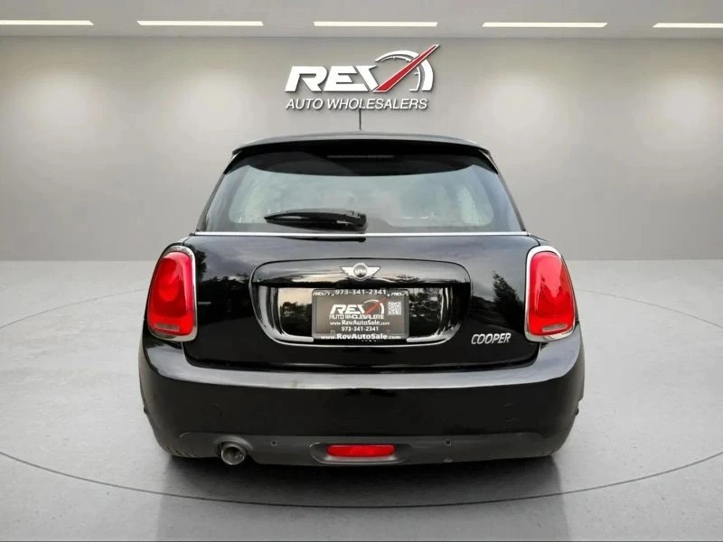 2018 Mini Mini 3rd Gen - Image 4 of 12