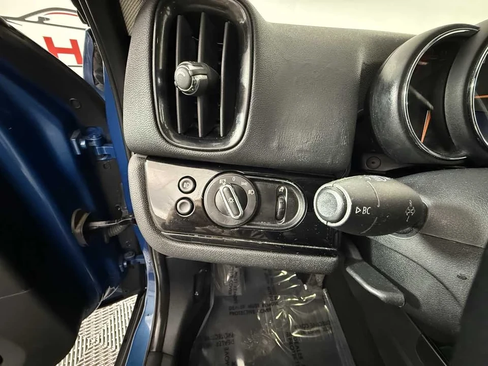 2018 Mini Countryman 2nd Gen - Image 18 of 21