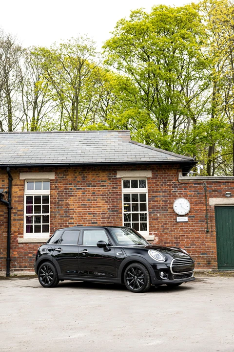 2018 Mini Mini 3rd Gen - Image 3 of 16