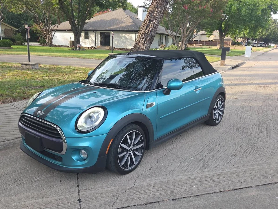 2018 Mini Mini 3rd Gen - Image 2 of 10
