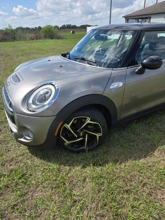 2018 Mini Mini Cooper S 3rd Gen - Image 2 of 10