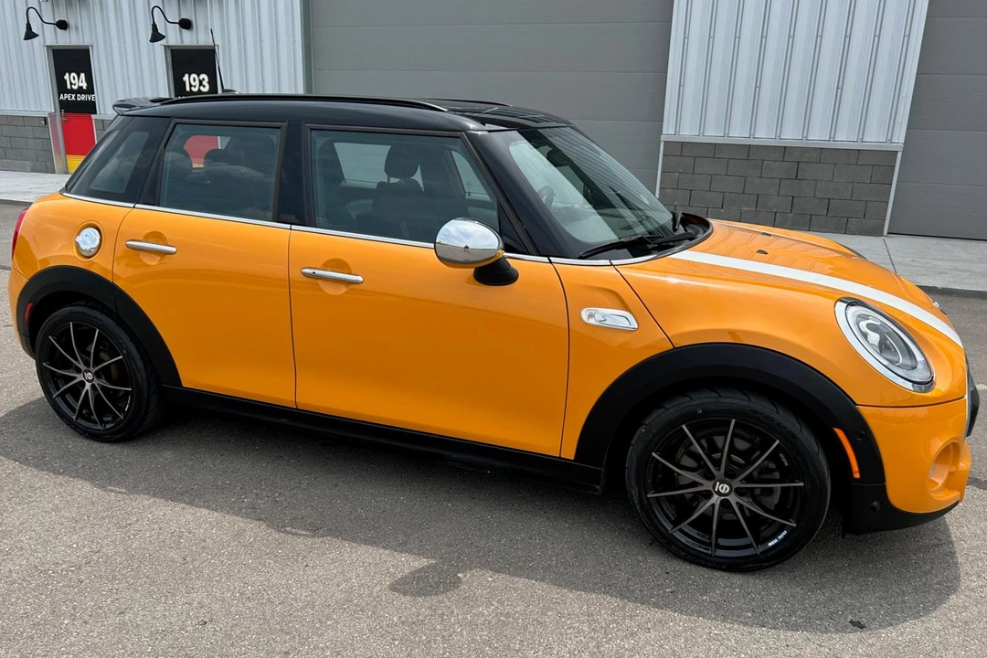2018 Mini Mini Cooper S 3rd Gen - Image 3 of 31