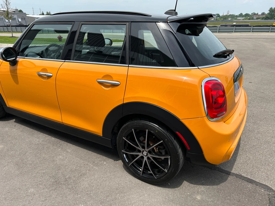 2018 Mini Mini Cooper S 3rd Gen - Image 13 of 31