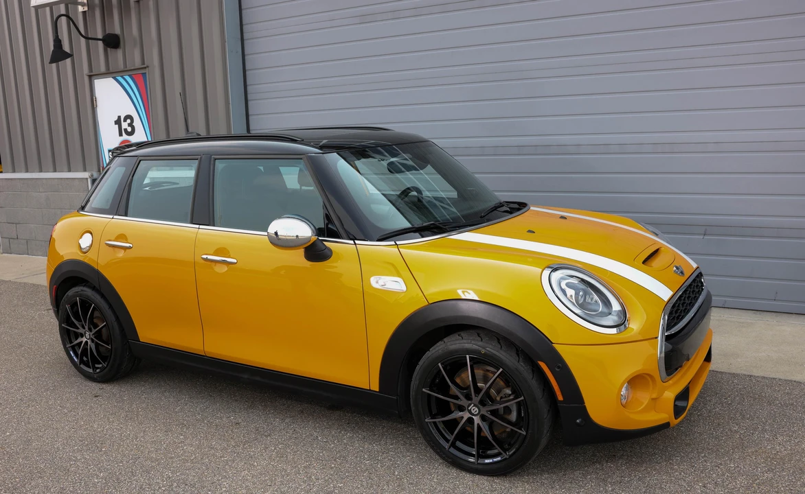 2018 Mini Mini Cooper S 3rd Gen - Image 20 of 31