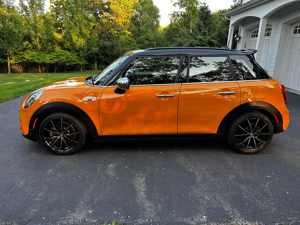 2018 Mini Mini Cooper S 3rd Gen - Image 11 of 31
