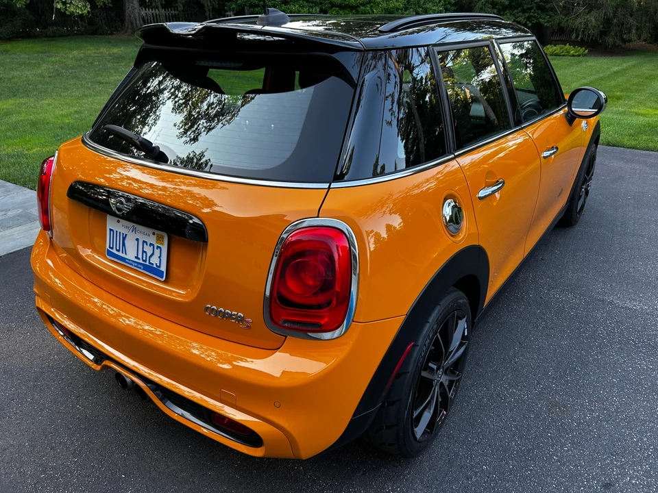 2018 Mini Mini Cooper S 3rd Gen - Image 18 of 31