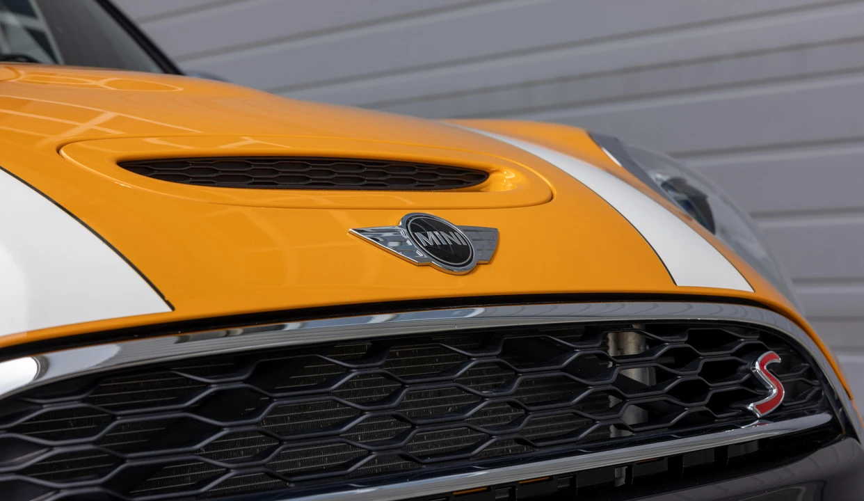 2018 Mini Mini Cooper S 3rd Gen - Image 26 of 31