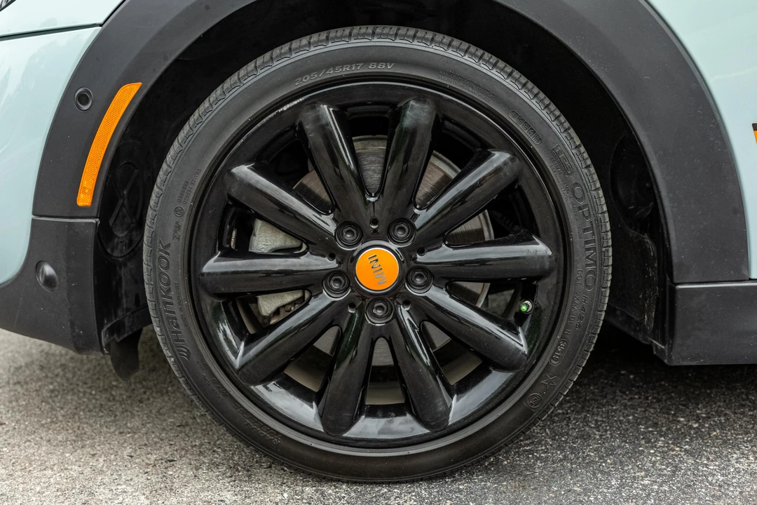 2018 Mini Mini Cooper S 3rd Gen - Image 25 of 31