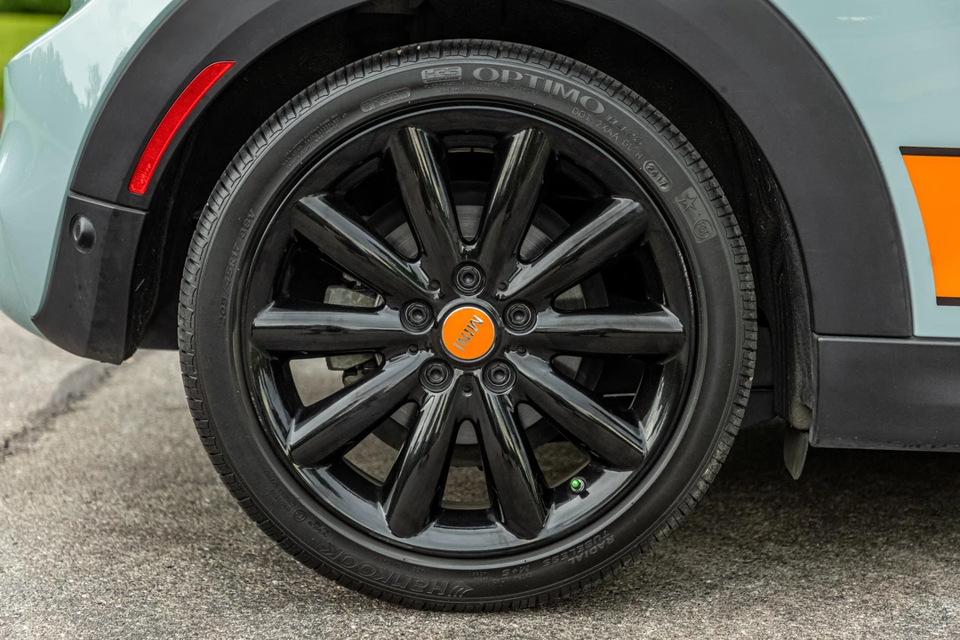 2018 Mini Mini Cooper S 3rd Gen - Image 27 of 31