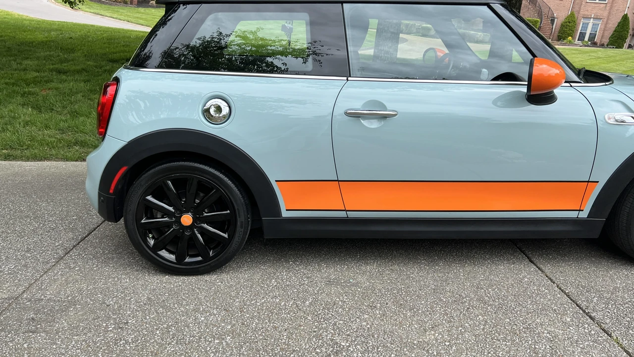 2018 Mini Mini Cooper S 3rd Gen - Image 19 of 31
