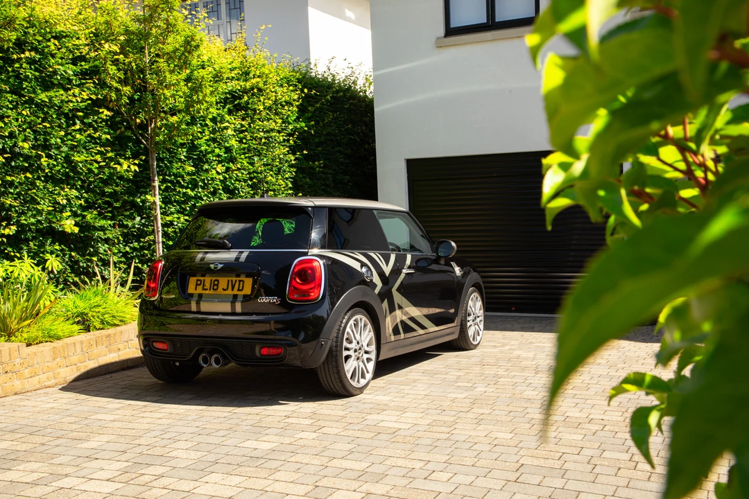2018 Mini Mini Cooper S 3rd Gen - Image 7 of 31