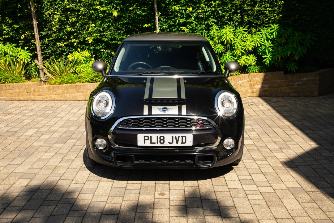 2018 Mini Mini Cooper S 3rd Gen - Image 10 of 31