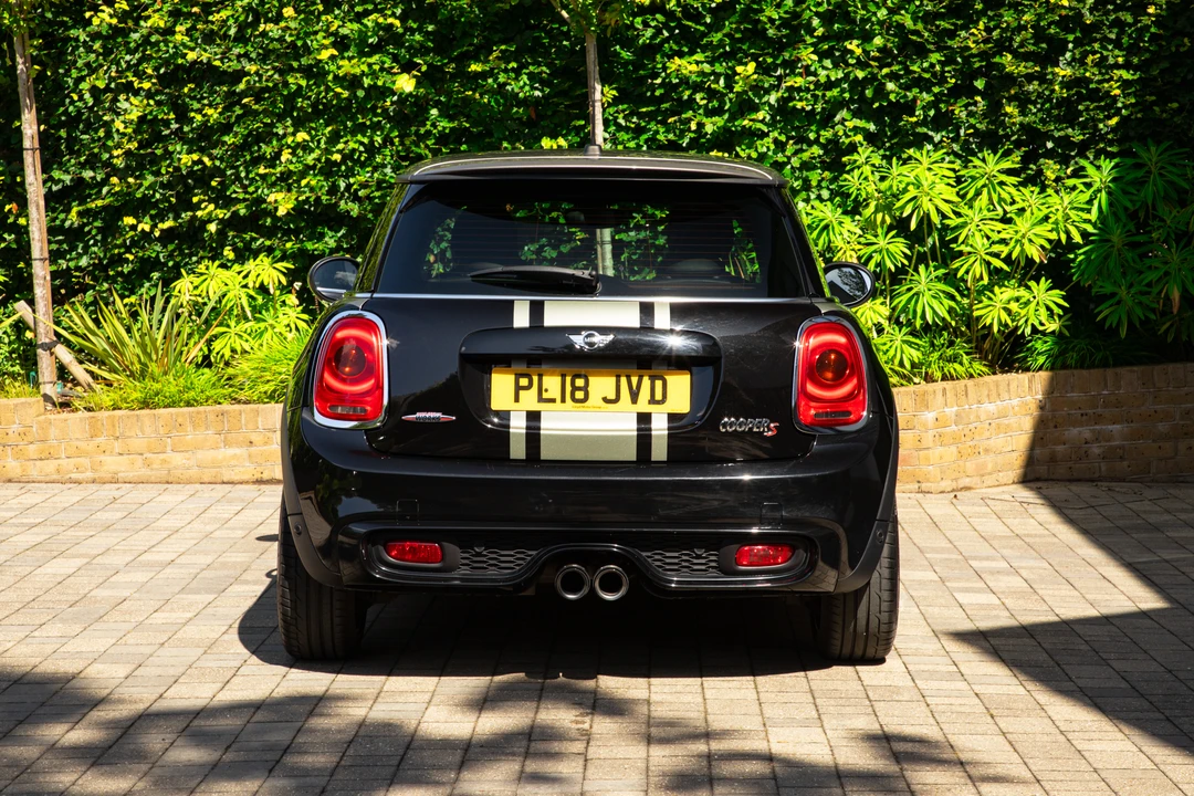 2018 Mini Mini Cooper S 3rd Gen - Image 20 of 31
