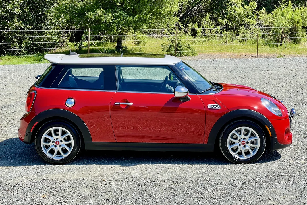 2018 Mini Mini 3rd Gen - Image 16 of 31