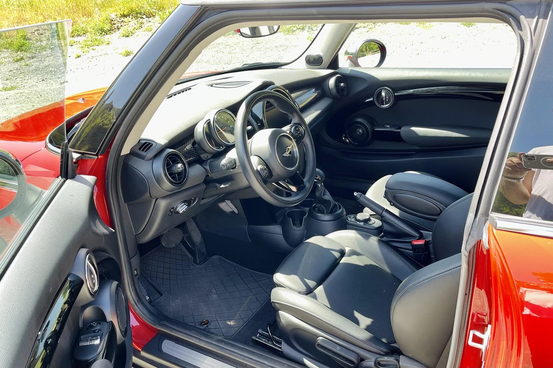 2018 Mini Mini 3rd Gen - Image 27 of 31