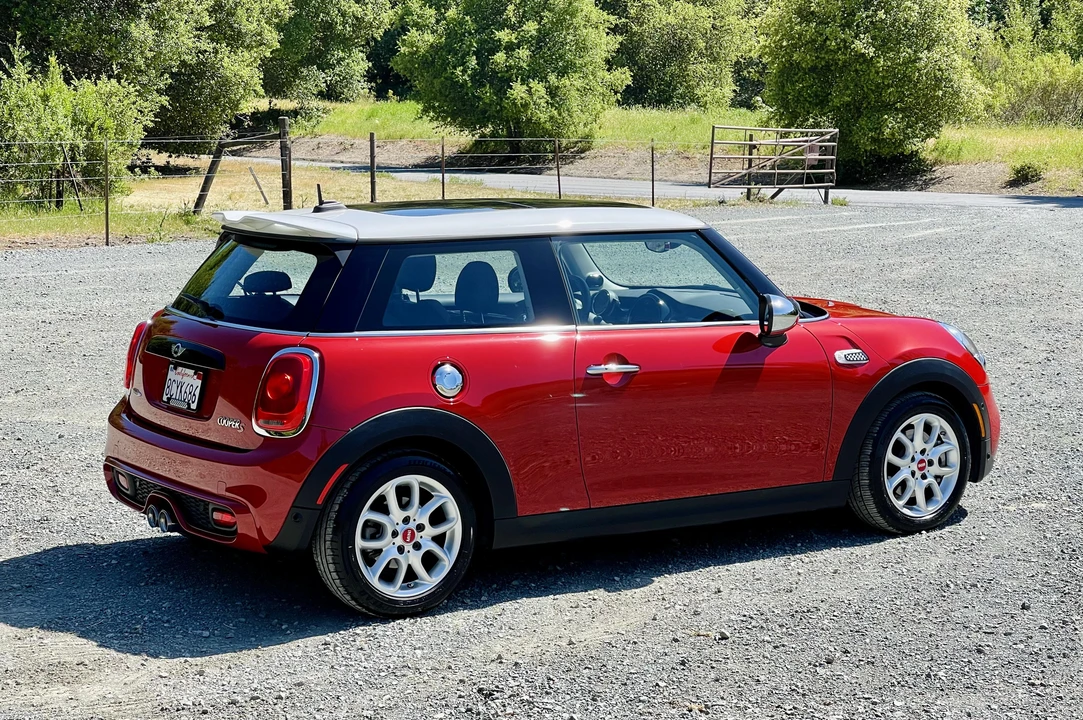 2018 Mini Mini 3rd Gen - Image 15 of 31