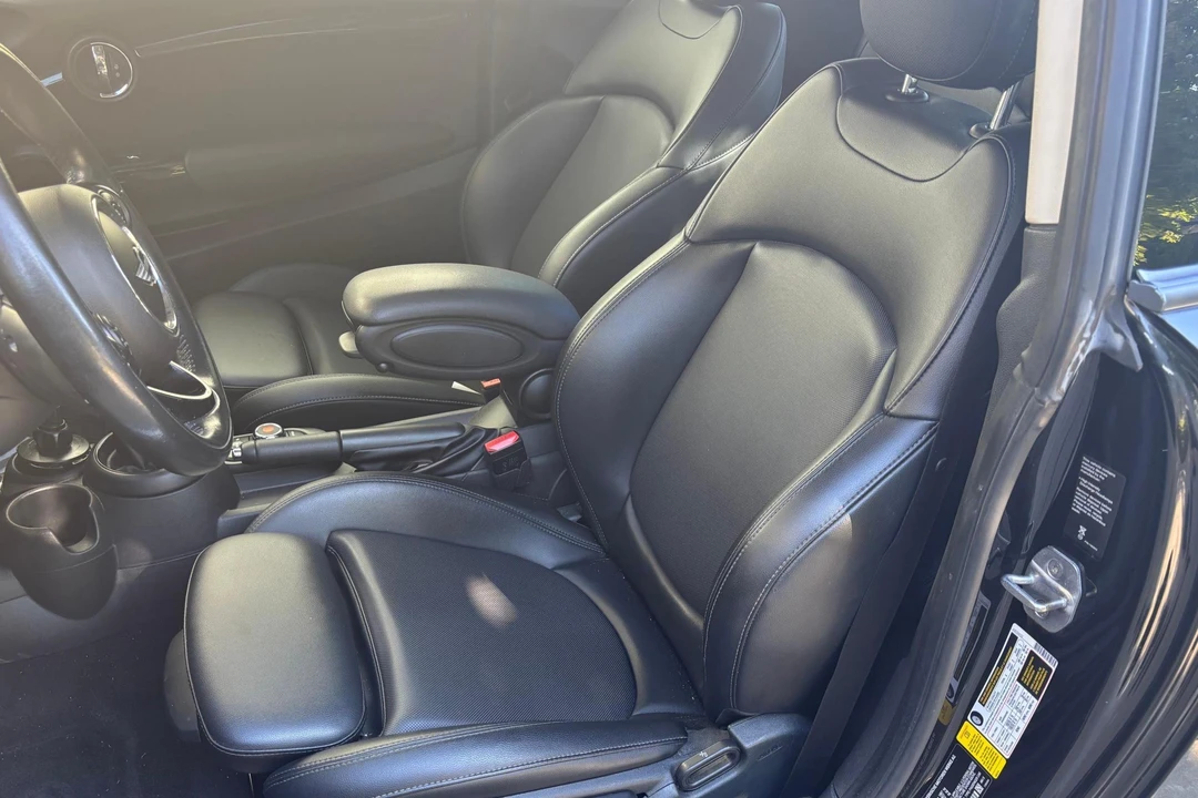 2018 Mini Mini Cooper S 3rd Gen - Image 25 of 31