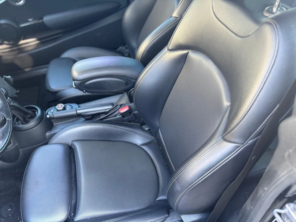 2018 Mini Mini Cooper S 3rd Gen - Image 28 of 31