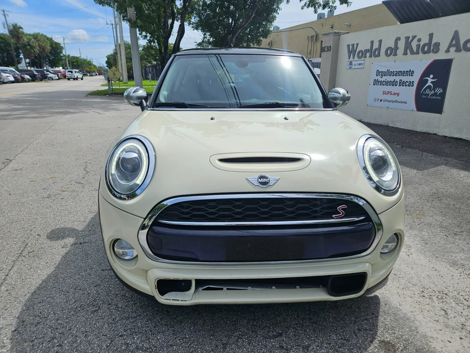 2018 Mini Mini Cooper S 3rd Gen - Image 2 of 20