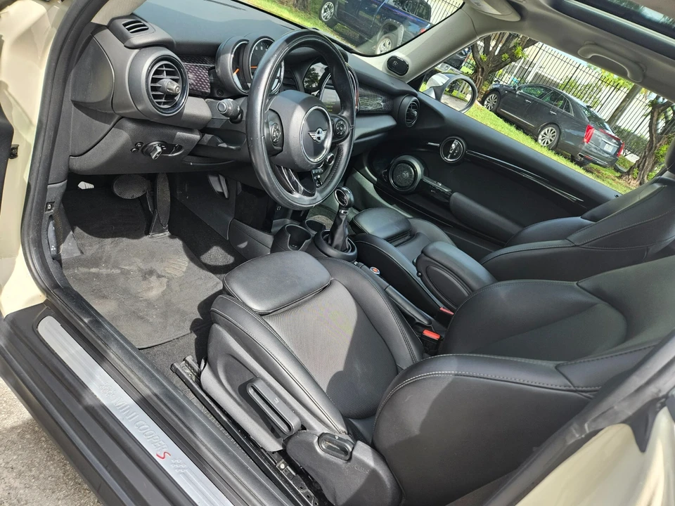 2018 Mini Mini Cooper S 3rd Gen - Image 10 of 20