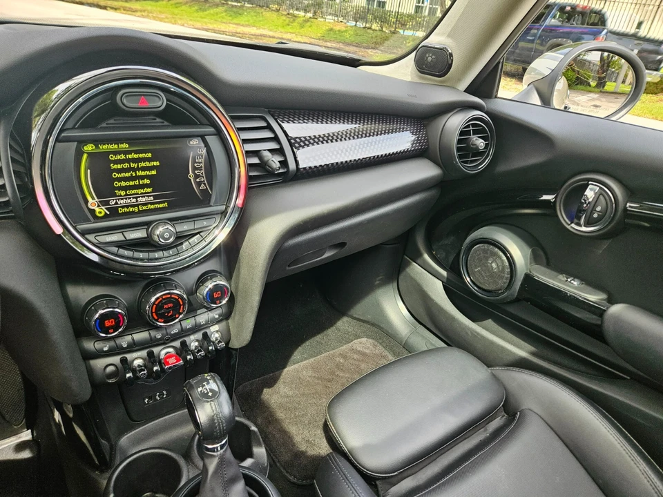 2018 Mini Mini Cooper S 3rd Gen - Image 19 of 20