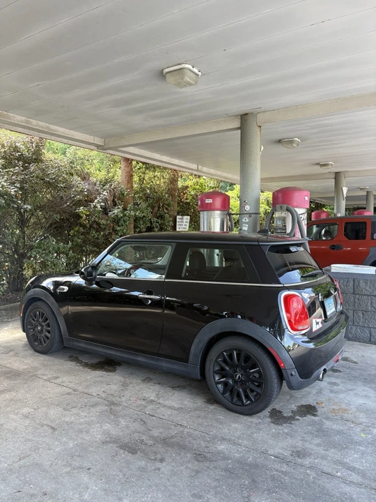 2018 Mini Mini 3rd Gen - Image 3 of 8