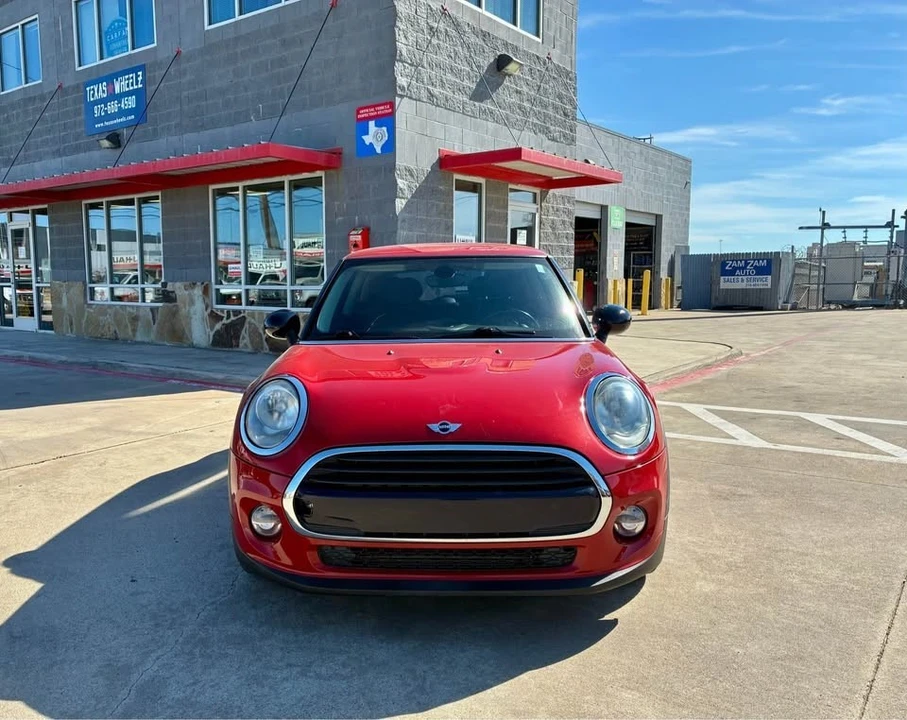 2018 Mini Mini 3rd Gen - Image 2 of 13