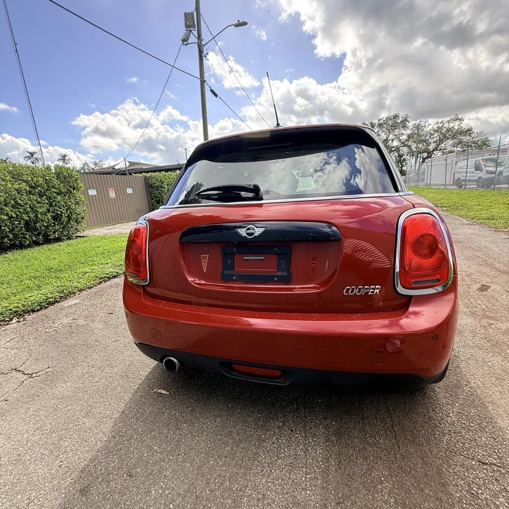 2018 Mini Mini 3rd Gen - Image 9 of 17