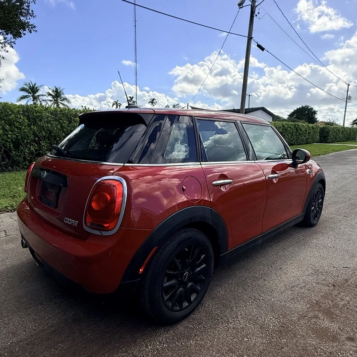 2018 Mini Mini 3rd Gen - Image 8 of 17