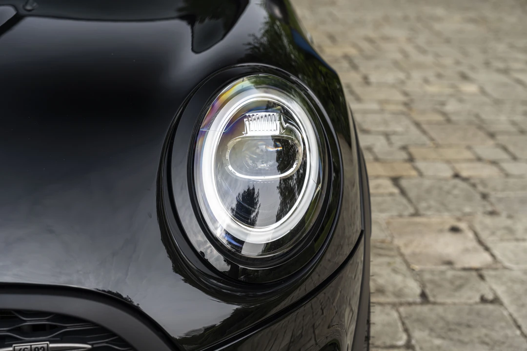 2018 Mini Mini John Cooper Works 3rd Gen - Image 17 of 31