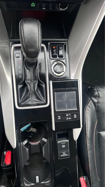 2018 Mitsubishi Eclipse Cross - Image 7 of 10