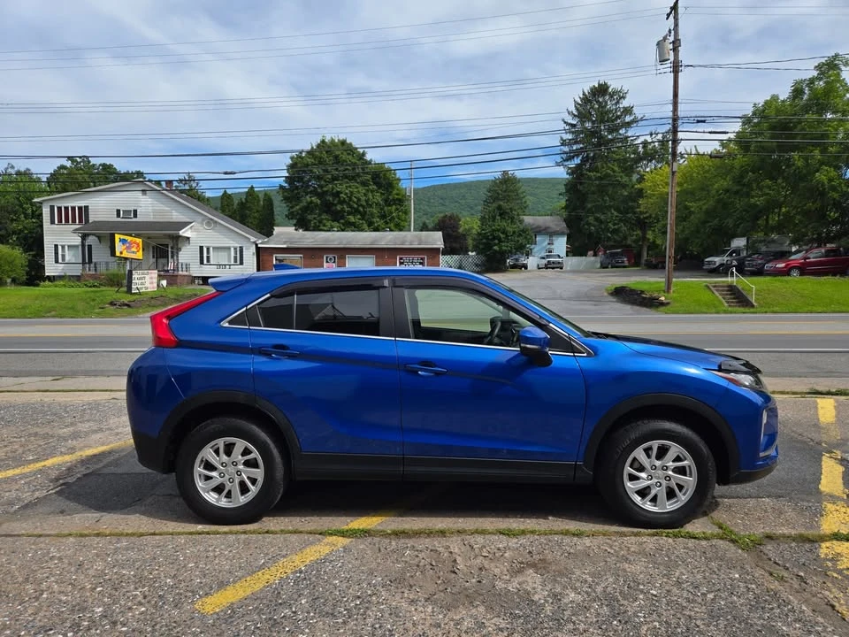 2018 Mitsubishi Eclipse Cross - Image 4 of 17