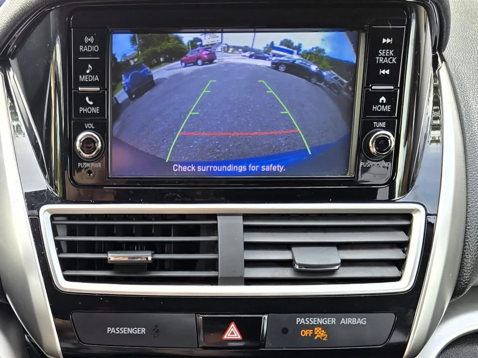 2018 Mitsubishi Eclipse Cross - Image 16 of 17
