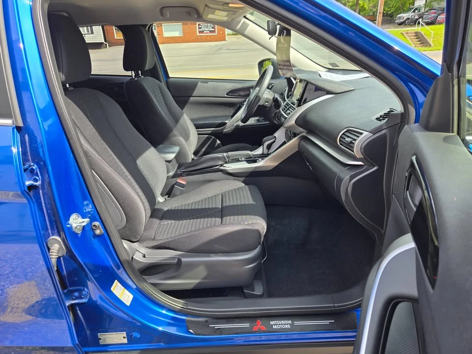 2018 Mitsubishi Eclipse Cross - Image 13 of 17